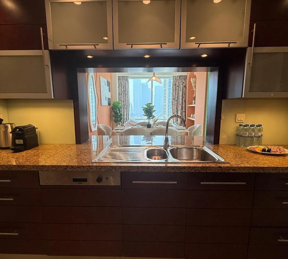Serene Cozy 2Br Near Burj Khalifa Dubai 0*,