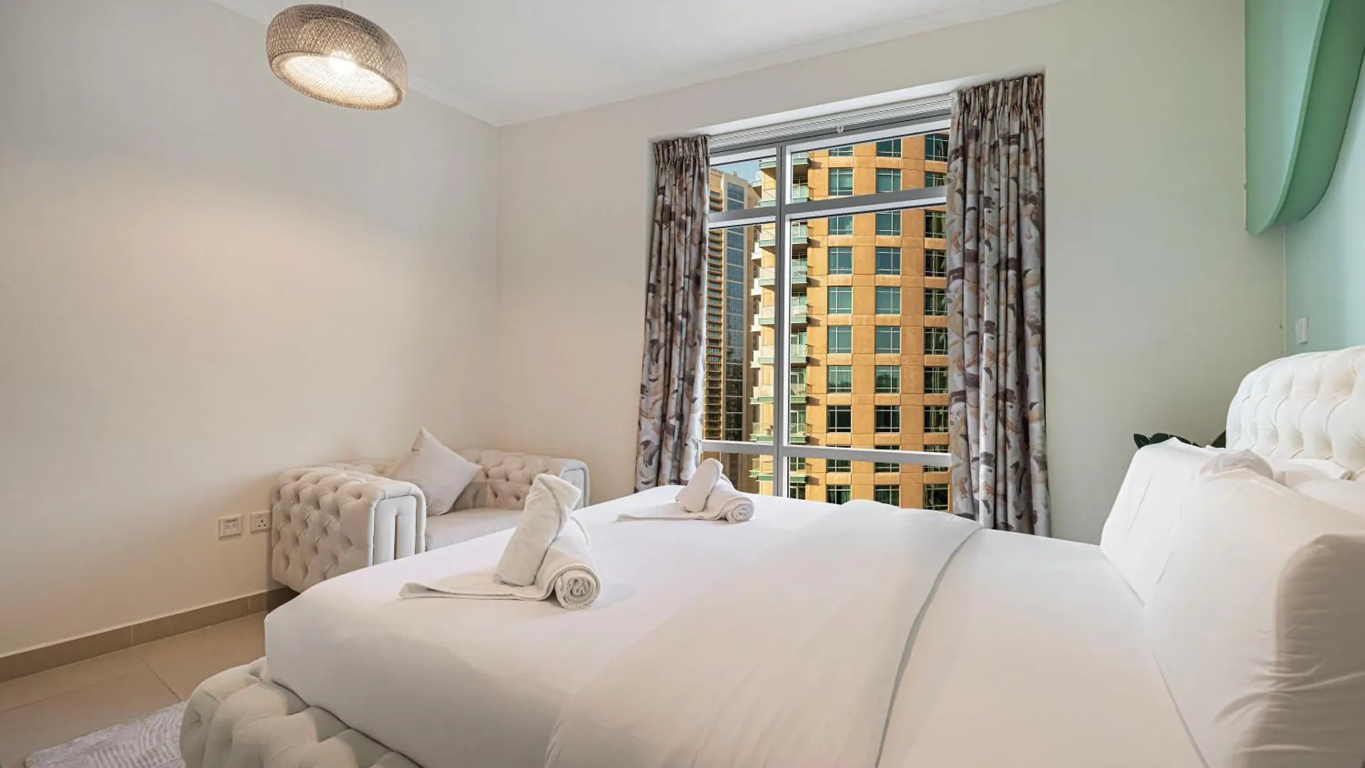 Serene Cozy 2Br Near Burj Khalifa Dubai 0*,
