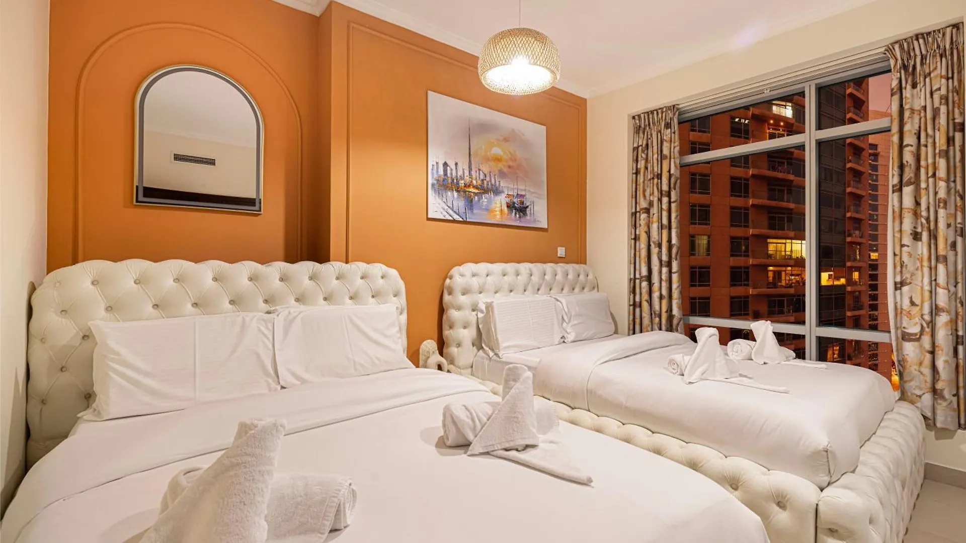 Serene Cozy 2Br Near Burj Khalifa Dubai 0*,