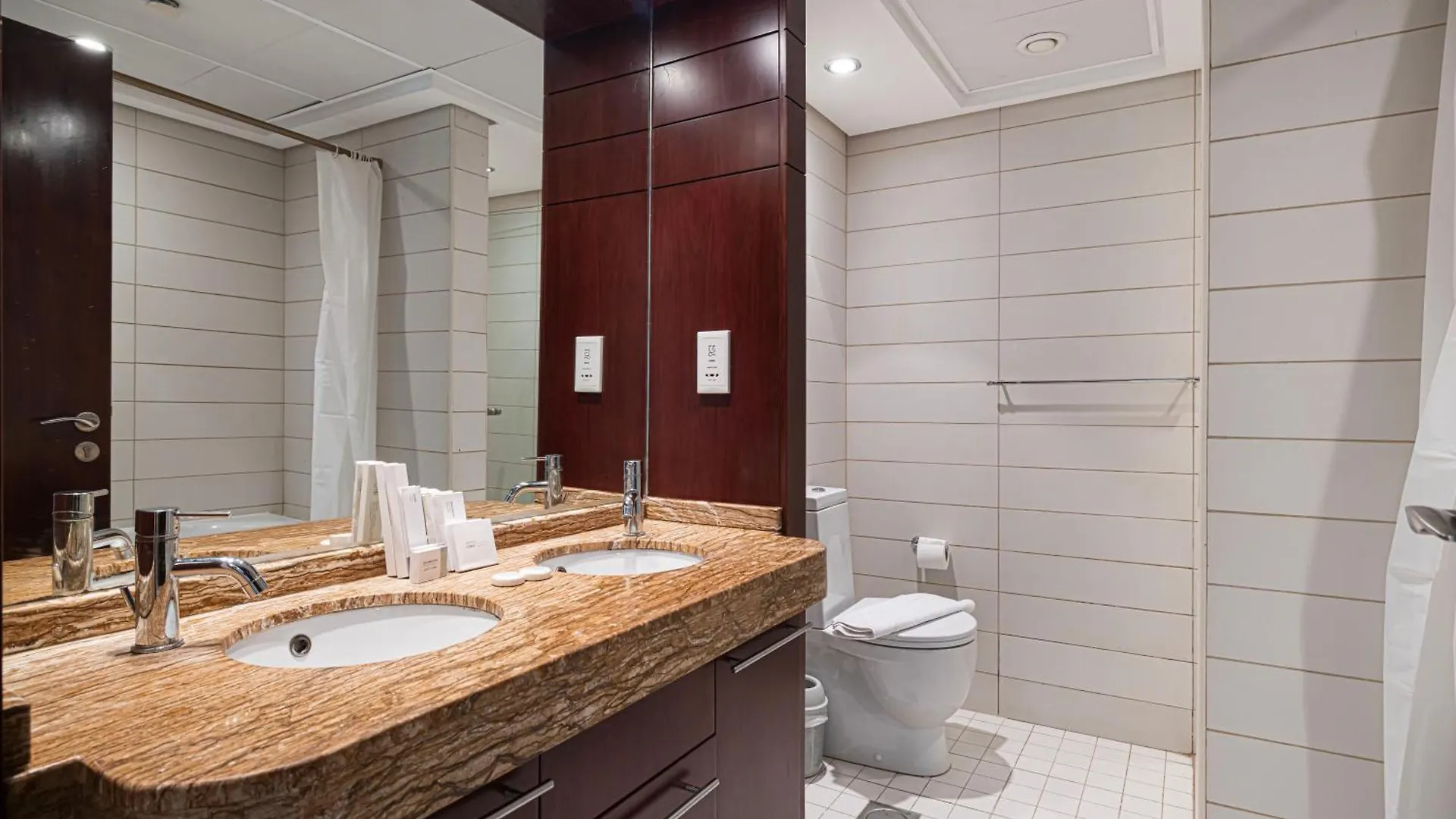 Serene Cozy 2Br Near Burj Khalifa Dubai Appartement