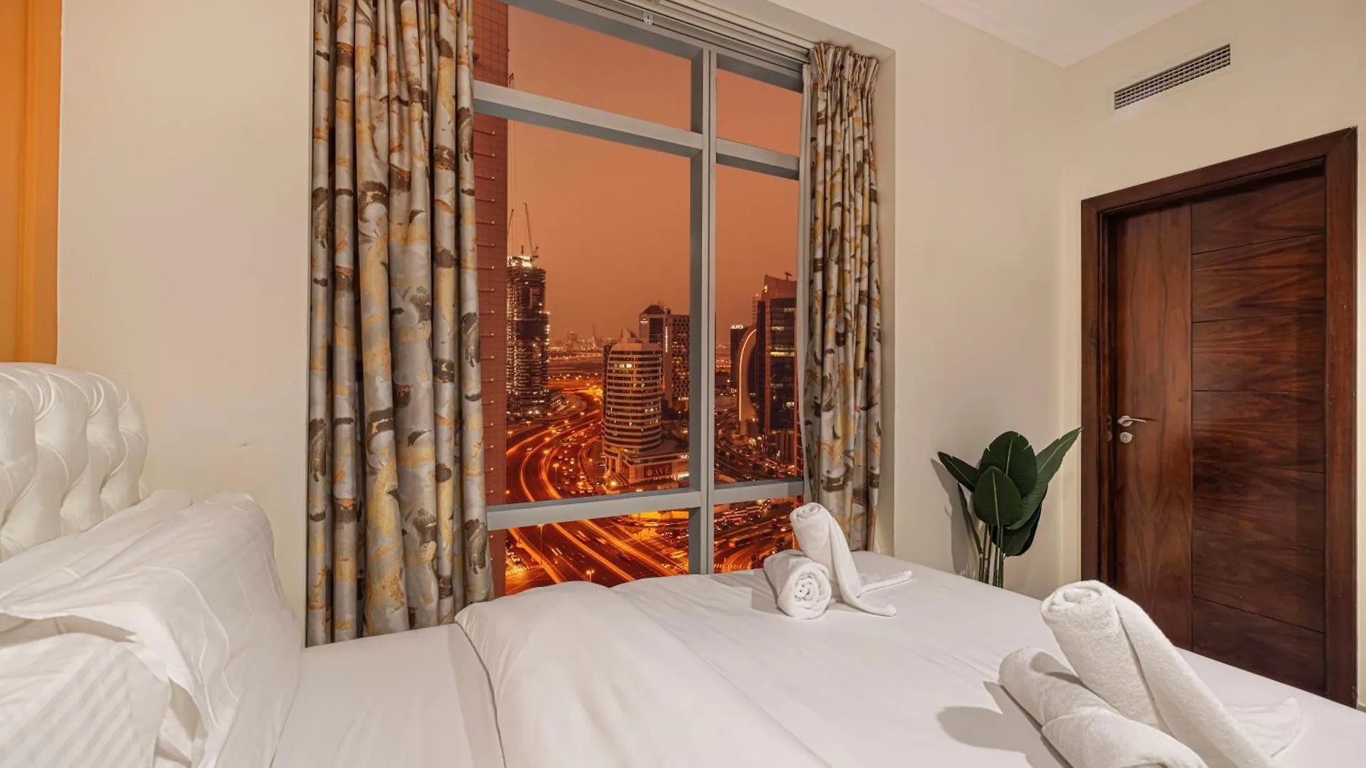 Serene Cozy 2Br Near Burj Khalifa 迪拜 公寓