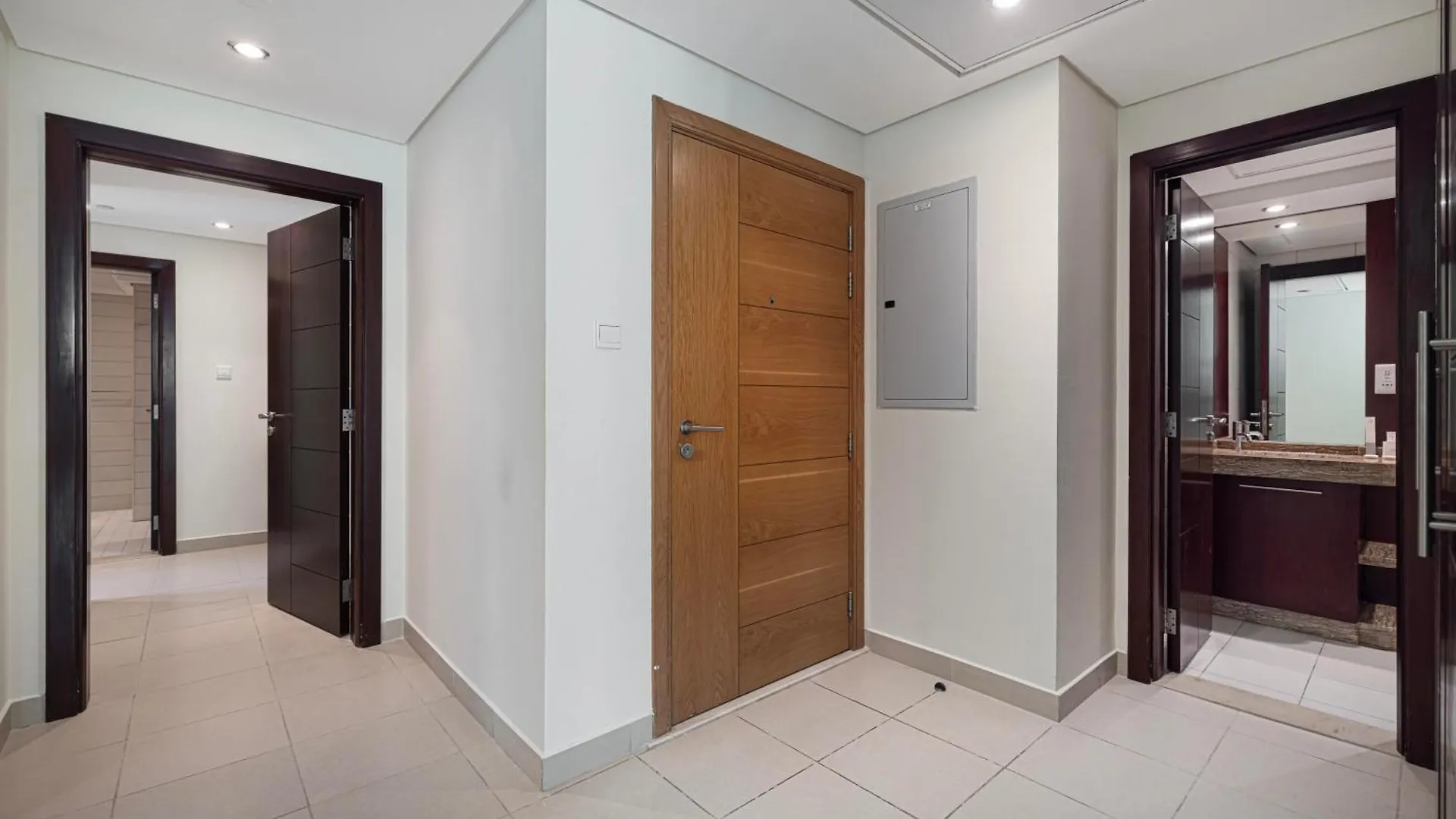 Serene Cozy 2Br Near Burj Khalifa 迪拜